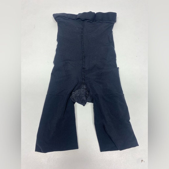 Spanx shapewear mid thigh shorts hoseiry - Picture 1 of 7